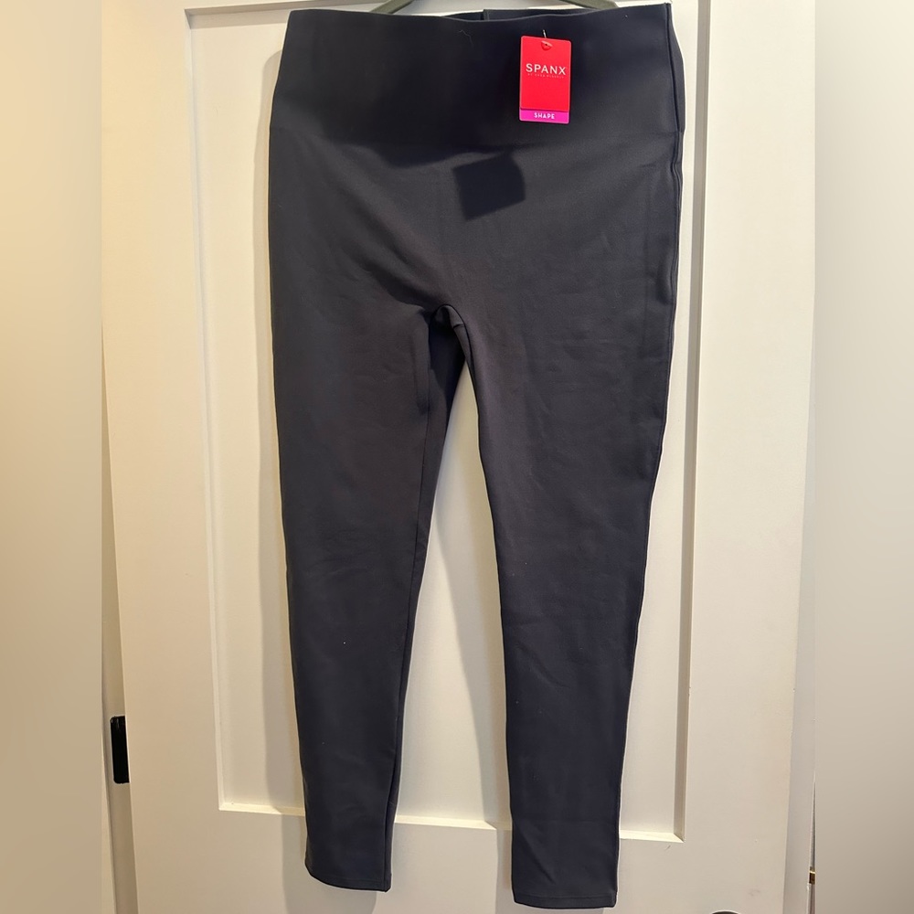NWT Spanx Essential Shape Leggings - XL